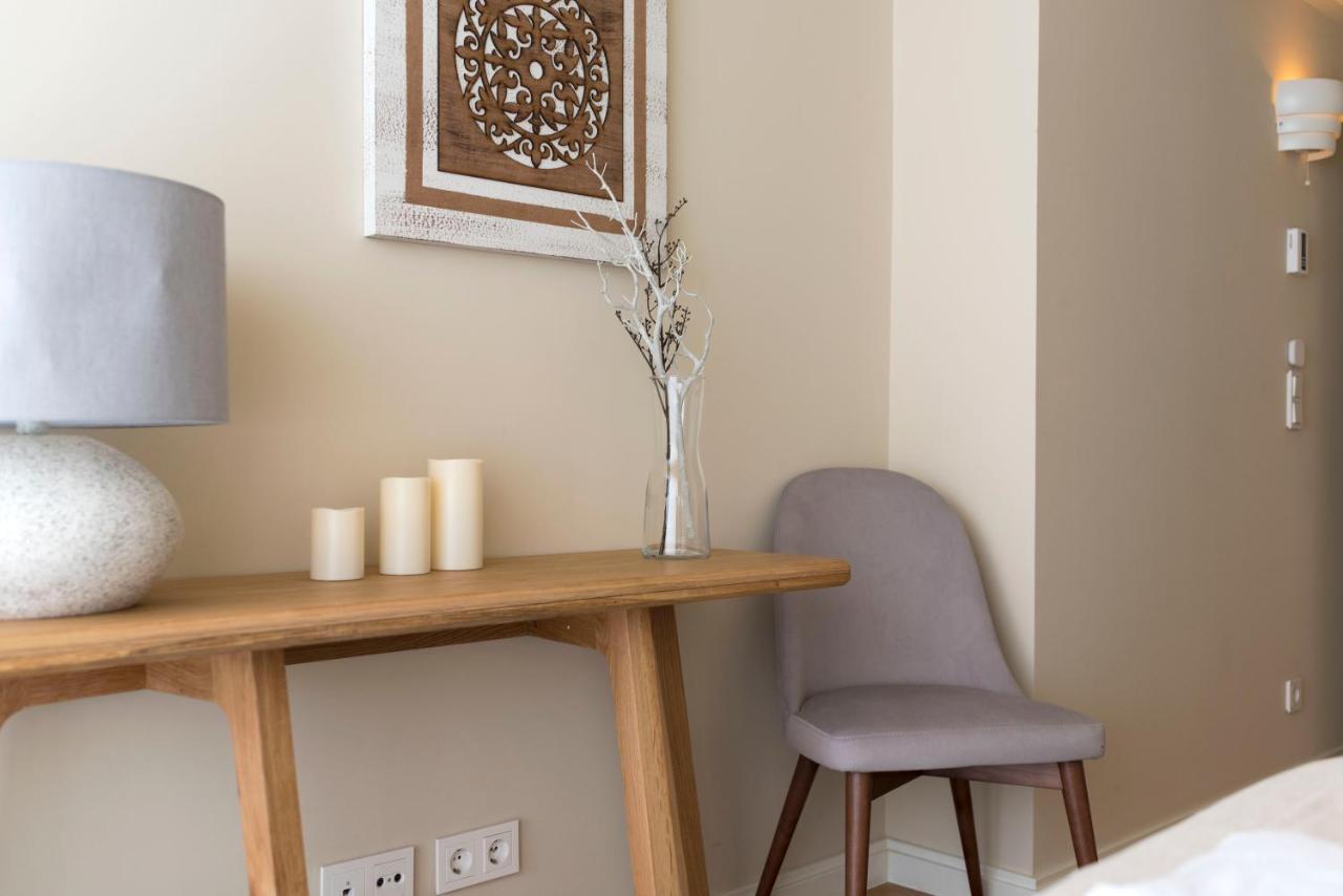 Emporium Deluxe 3Br Apartment W/ Private Parking By Lovelystay Porto Exterior foto