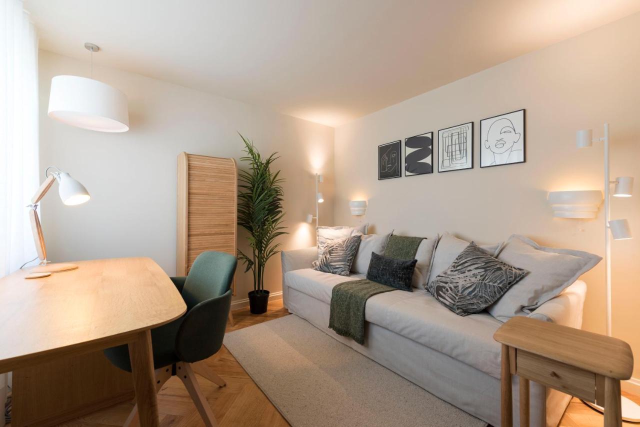 Emporium Deluxe 3Br Apartment W/ Private Parking By Lovelystay Porto Exterior foto