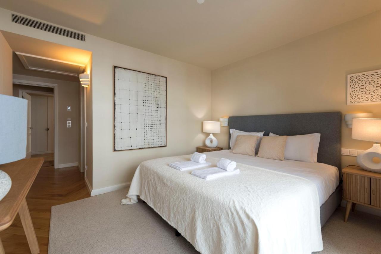Emporium Deluxe 3Br Apartment W/ Private Parking By Lovelystay Porto Exterior foto